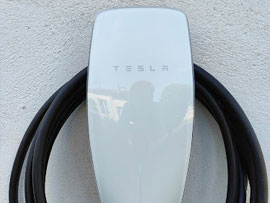 borne électrique Tesla